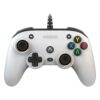 Manette filaire Nacon Pro Compact Xbox, blanche : manette filaire blanche vue de face