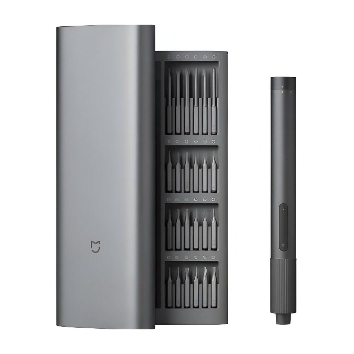 Kit de tournevis de précision électrique Xiaomi 1 Kit de tournevis de précision électrique Xiaomi : coffret en aluminium gris ouvert sur ses 24 embouts rangés en quatre rangées, avec le tournevis électrique à côté